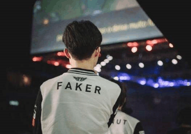 【吃鸡往事】123 一辆车耍得虎虎生风