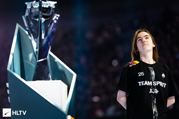 “UZI已出局”？，LPL亚运初选名单引发争议，369入选