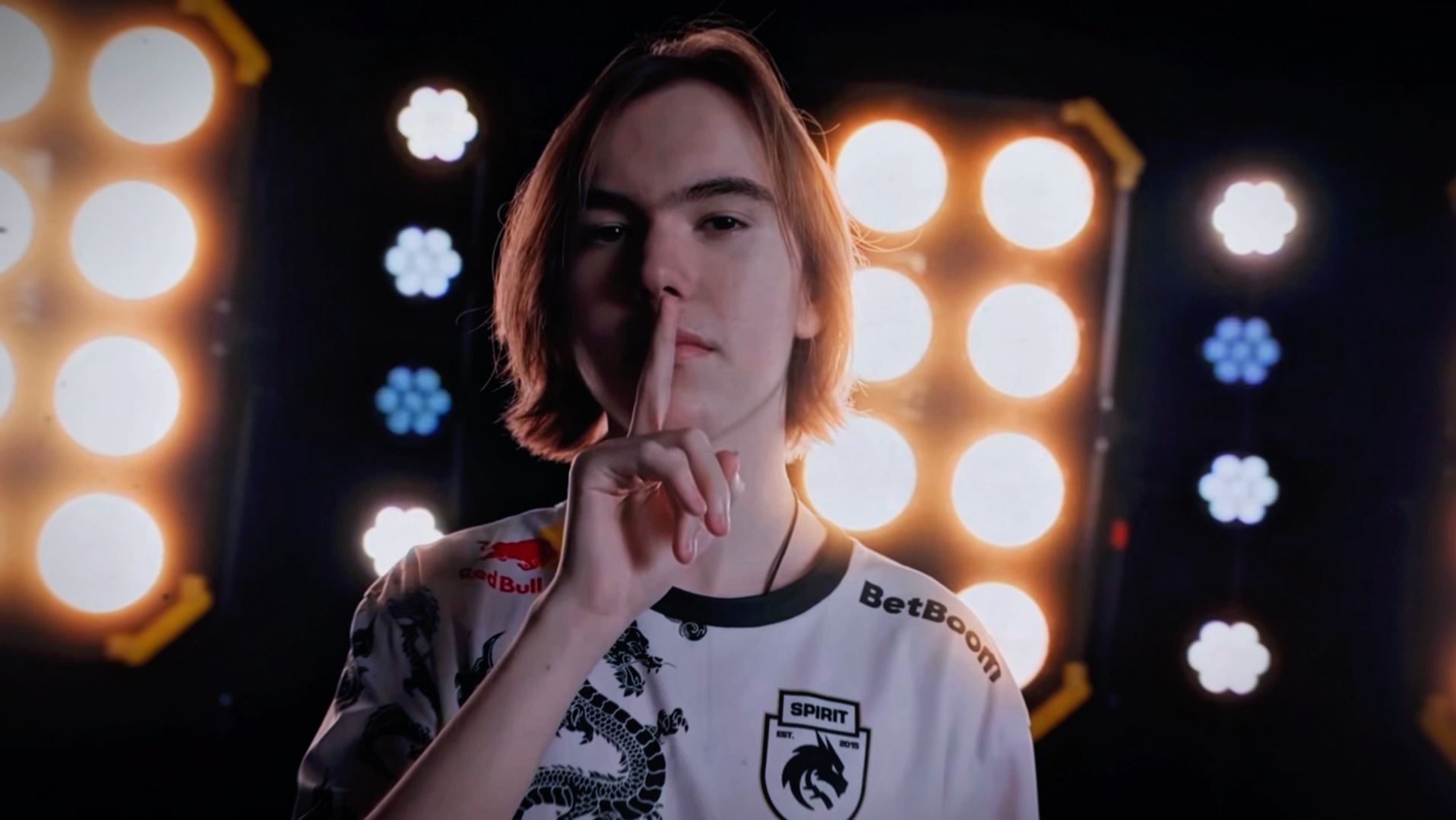 三月DOTA2在线人数峰值增长1.5万