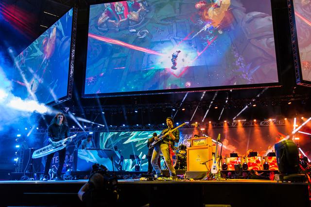 EDG更博：我们会不断反思 全力争取在之后的比赛中打出更好的发挥